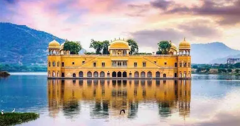 Luxury Jaipur Jewel Near Airport By Akira Homes-1